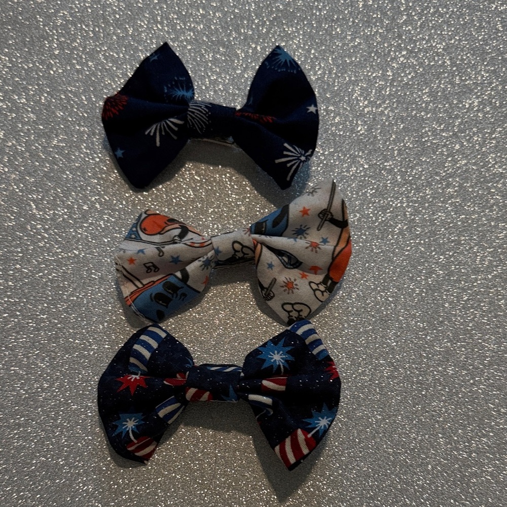 handmade patriotic clip on bow set